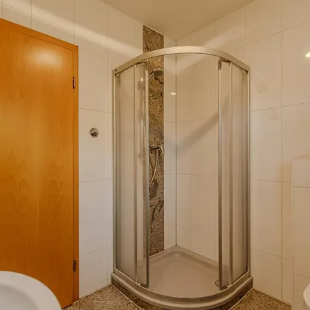 Naturidyll In Seenaehe - Habichtnest