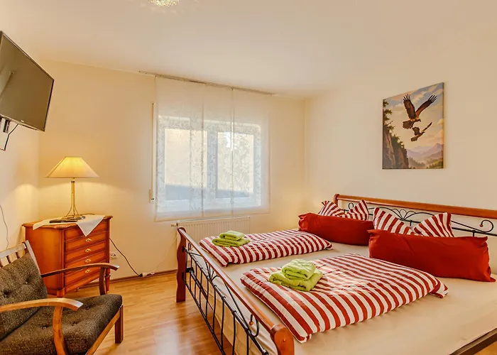 Naturidyll In Seenaehe - Habichtnest * Bertsdorf